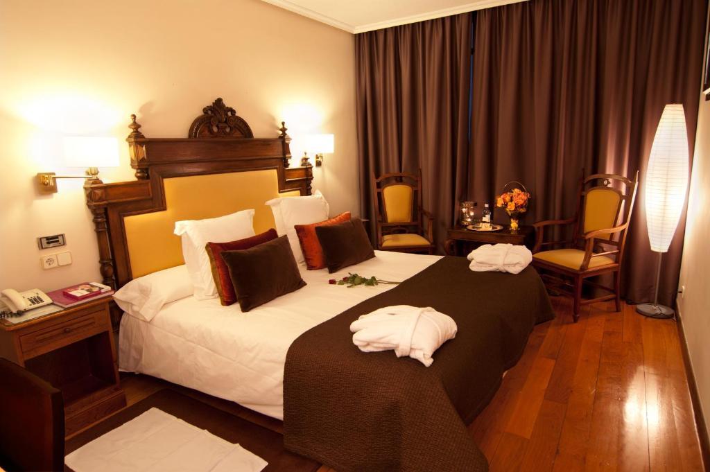 Hotel Restaurante Casa Zanito Olite Δωμάτιο φωτογραφία