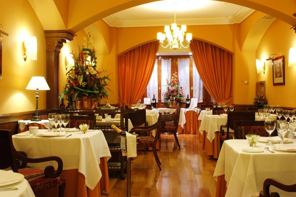 Hotel Restaurante Casa Zanito Olite Εξωτερικό φωτογραφία